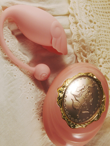 Вибрирующее яйцо Zalo Amorette с дистанционным управлением Pink фото 10