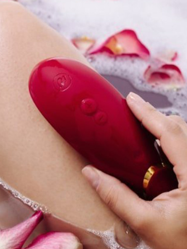 Womanizer Стимулятор клиторальный бесконтактный Premium, красный/золотой фото 8