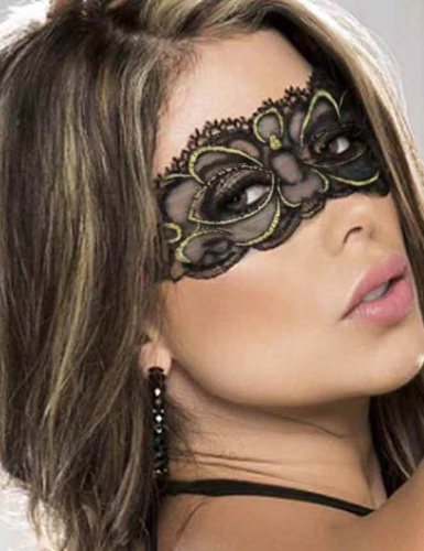 Очаровательная черная кружевная маска для глаз